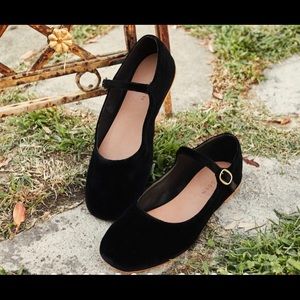 SOLD - Doen Mary Jane slippers